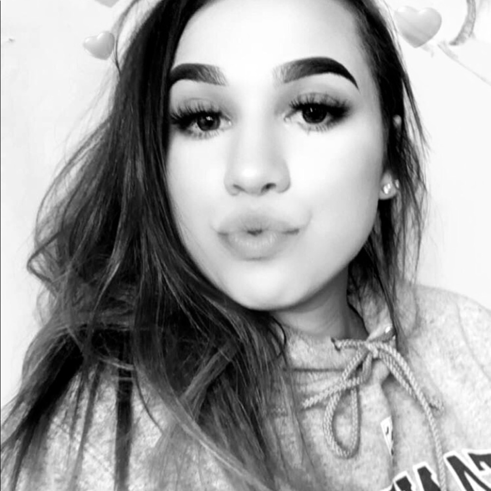 Meet your Posher, Bailey